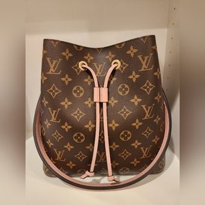 louis vuitton neonoe pink like new